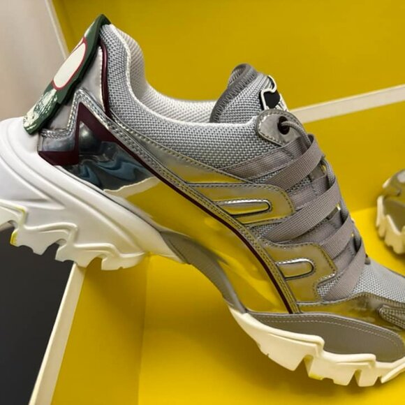 Valentino Garavani x Undercover Climber Sneaker - Picture 9 of 16